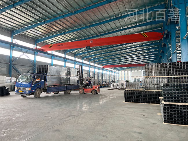 裝車(chē)現(xiàn)場(chǎng)